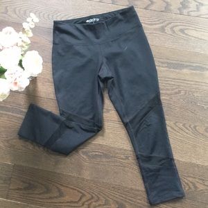 🖤 Ideology Mesh Capri Athletic Leggings